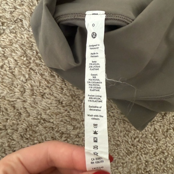 Lululemon Wunder Train High-Rise Short with Pockets 8"
In Carob Brown - Picture 6 of 6